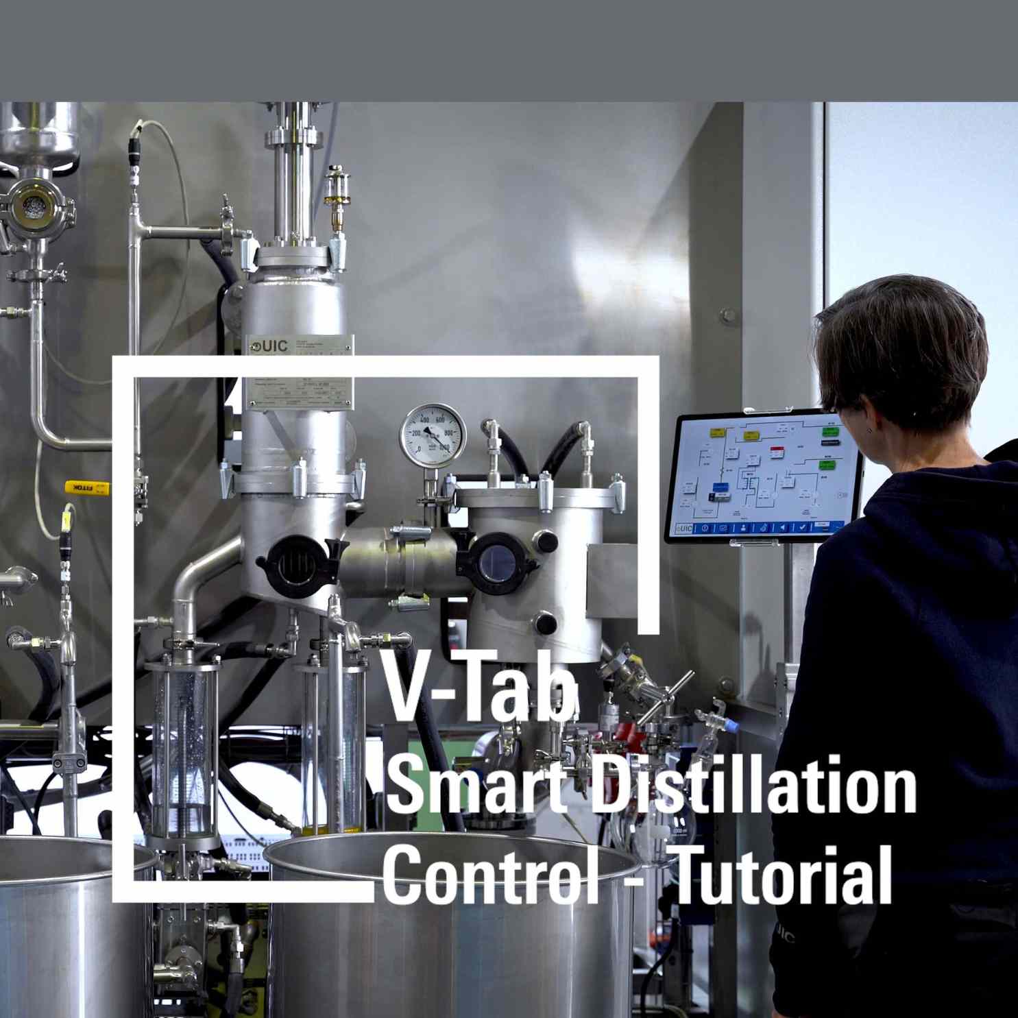 V‑TAB smart distillation control system for automated process monitoring, parameter optimization and thermal separation efficiency.
